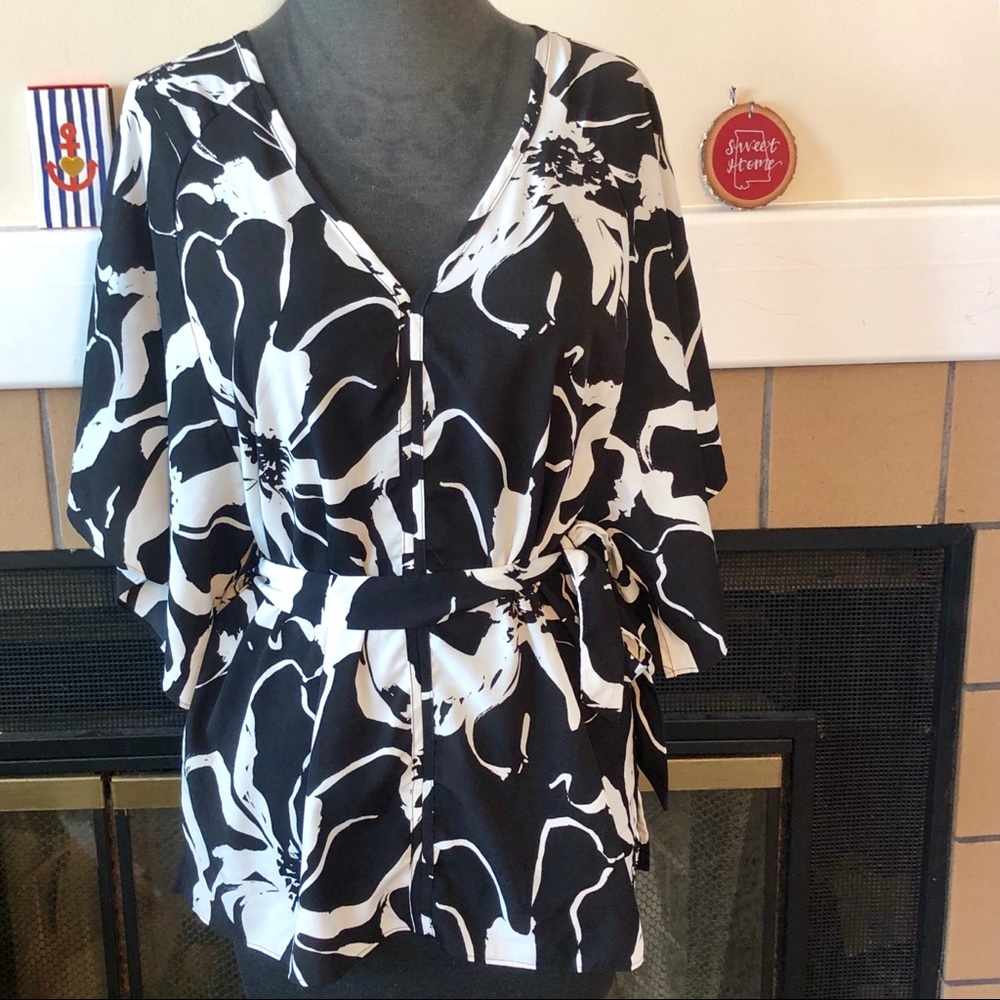 Banana Republic Black & White B&W Floral Top Med